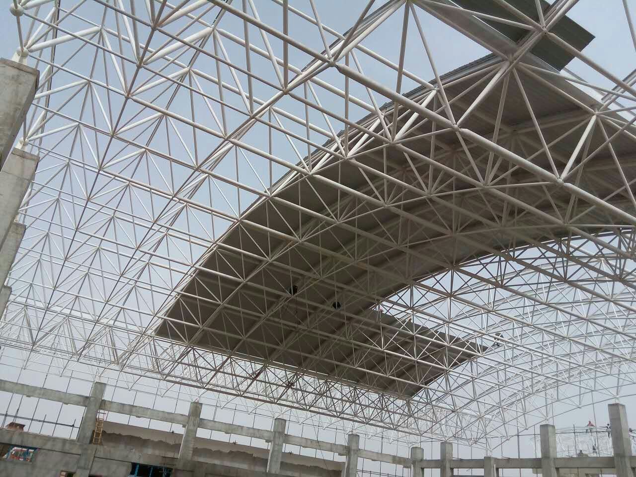 吕梁青岛一汽网架